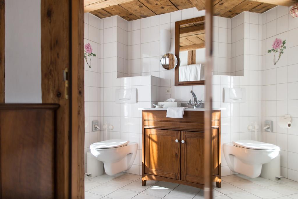 Hotel Restaurant Au Sauvage Fribourg Kamer foto