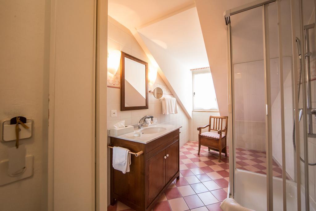 Hotel Restaurant Au Sauvage Fribourg Kamer foto